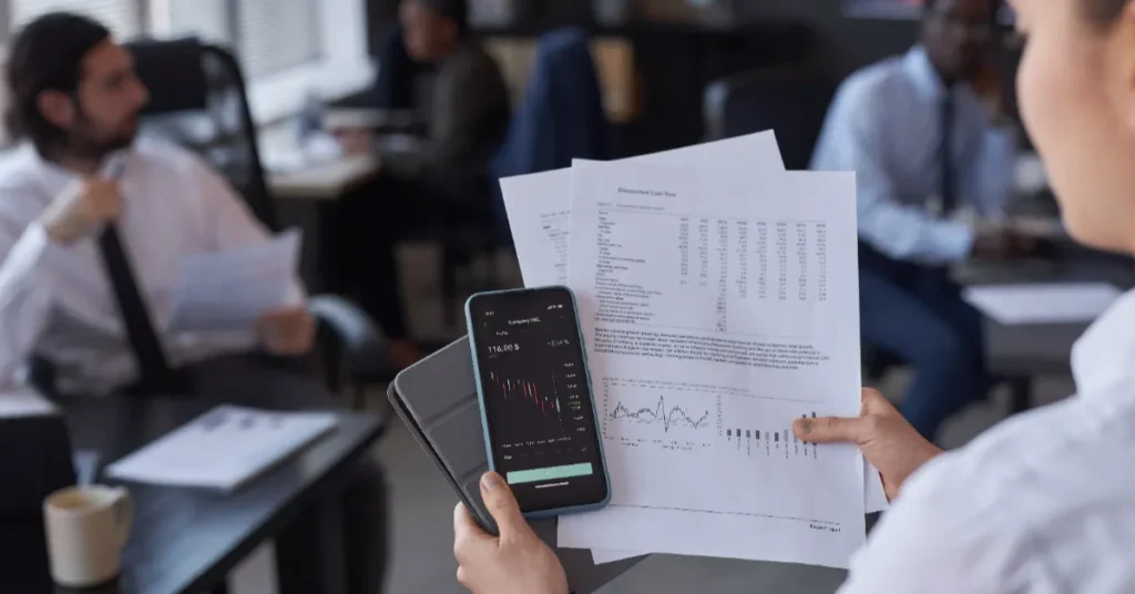 Analisis hr dashboard kinerja karyawan