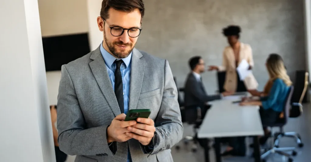 Sistem absensi online